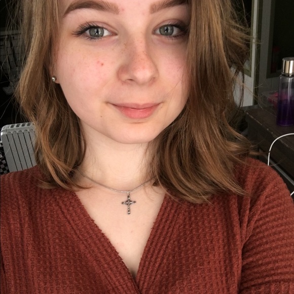 Meet the Posher Other - Meet your Posher, Melissa